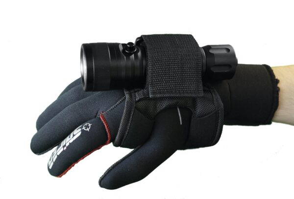 Epsealon Flashlight Hand Holster - Image 3