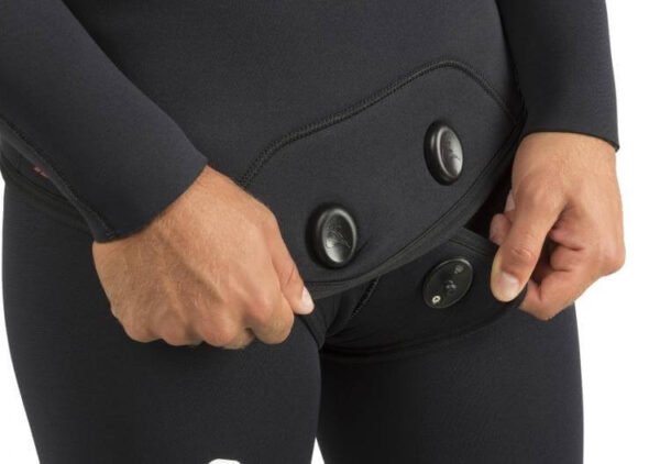 Cressi Apnea wetsuit closure