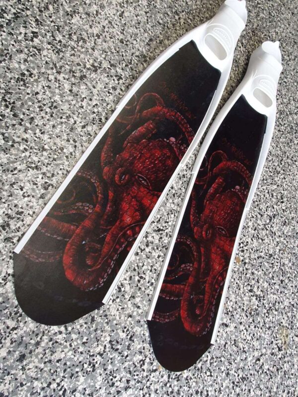 DiveR Wild Red Octopus Spearfishing Fins - Image 2