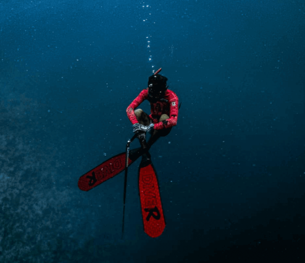 DiveR RED Innegra Spearfishing Fins - Image 2