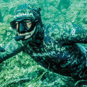 Salvimar NAT wetsuit in water