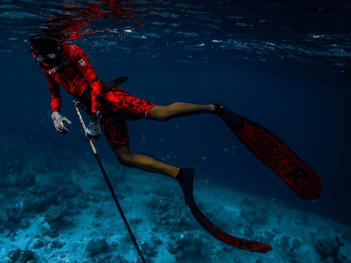 DiveR RED Innegra Spearfishing Fins - Image 4