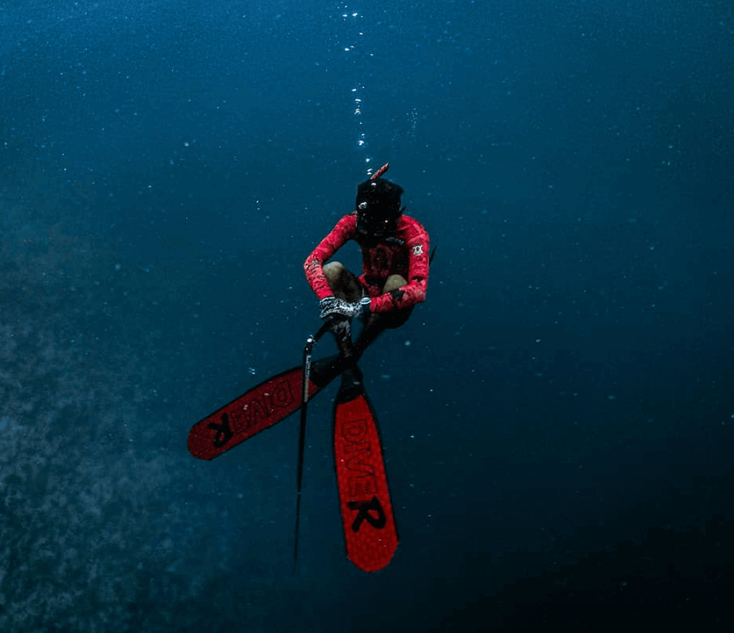 DiveR RED Innegra Spearfishing Fins - Image 2